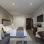 Casa Vilella 4* Sup מלון